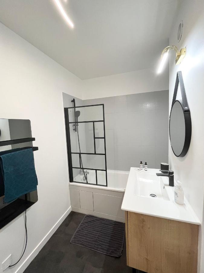 Deux Pieces Cosy A La Croisette Appartement Carrières-sous-Poissy Buitenkant foto